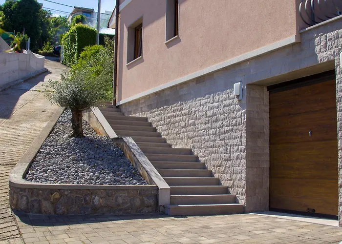 Salvia Villa