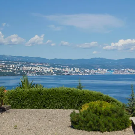 Salvia Οπατία